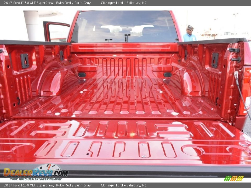 2017 Ford F150 XLT SuperCrew Ruby Red / Earth Gray Photo #6