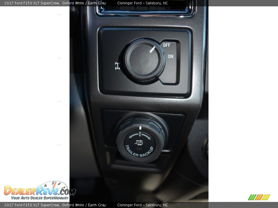 2017 Ford F150 XLT SuperCrew Oxford White / Earth Gray Photo #14