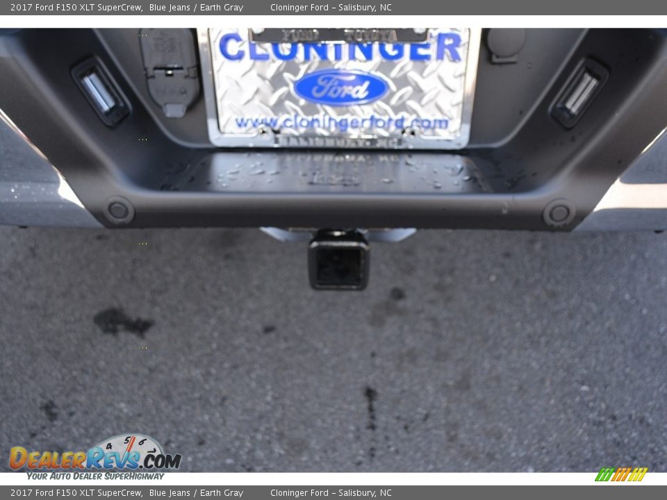 2017 Ford F150 XLT SuperCrew Blue Jeans / Earth Gray Photo #5