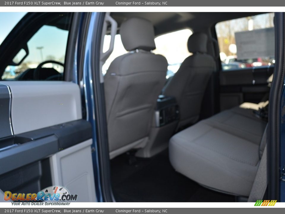 2017 Ford F150 XLT SuperCrew Blue Jeans / Earth Gray Photo #10
