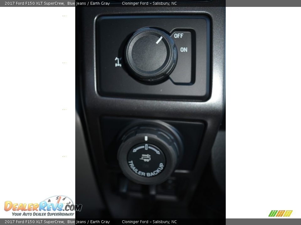 2017 Ford F150 XLT SuperCrew Blue Jeans / Earth Gray Photo #17