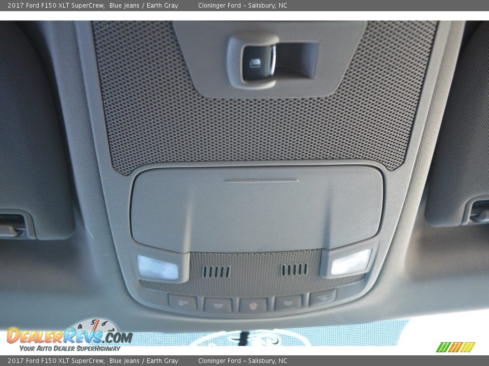 2017 Ford F150 XLT SuperCrew Blue Jeans / Earth Gray Photo #18