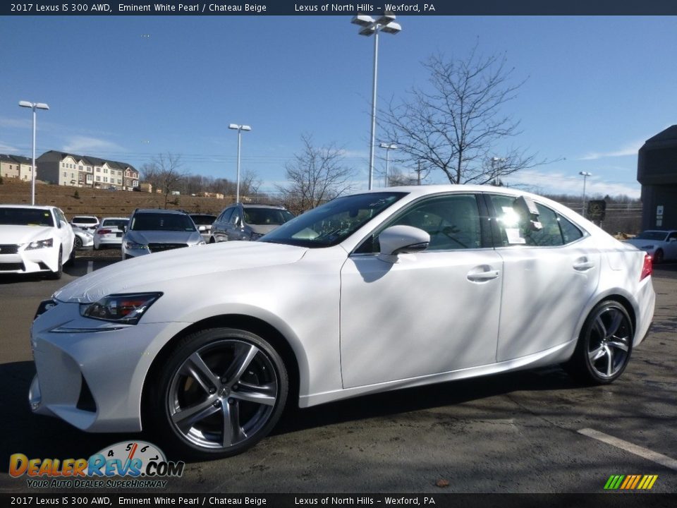Front 3/4 View of 2017 Lexus IS 300 AWD Photo #4