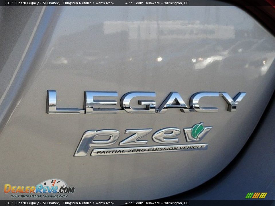 2017 Subaru Legacy 2.5i Limited Tungsten Metallic / Warm Ivory Photo #33