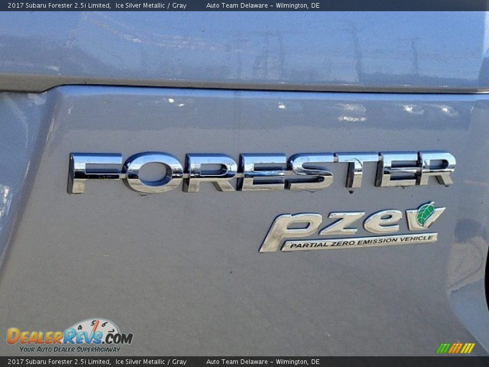 2017 Subaru Forester 2.5i Limited Ice Silver Metallic / Gray Photo #30
