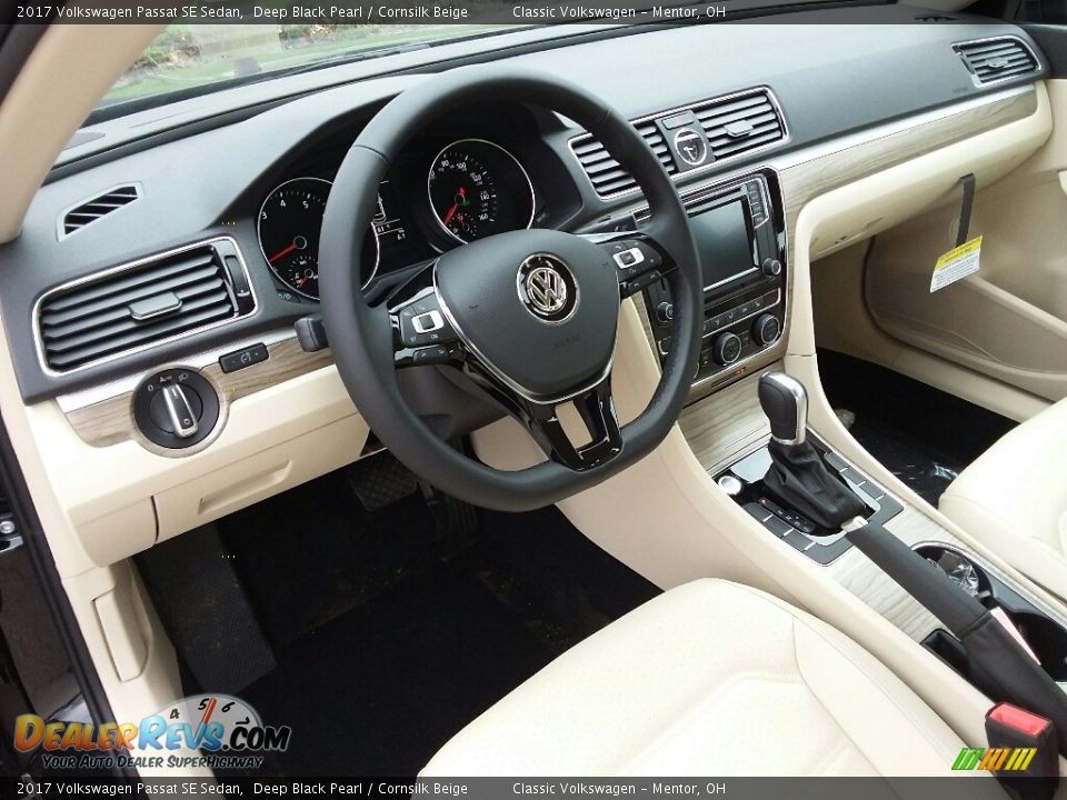 Cornsilk Beige Interior - 2017 Volkswagen Passat SE Sedan Photo #5