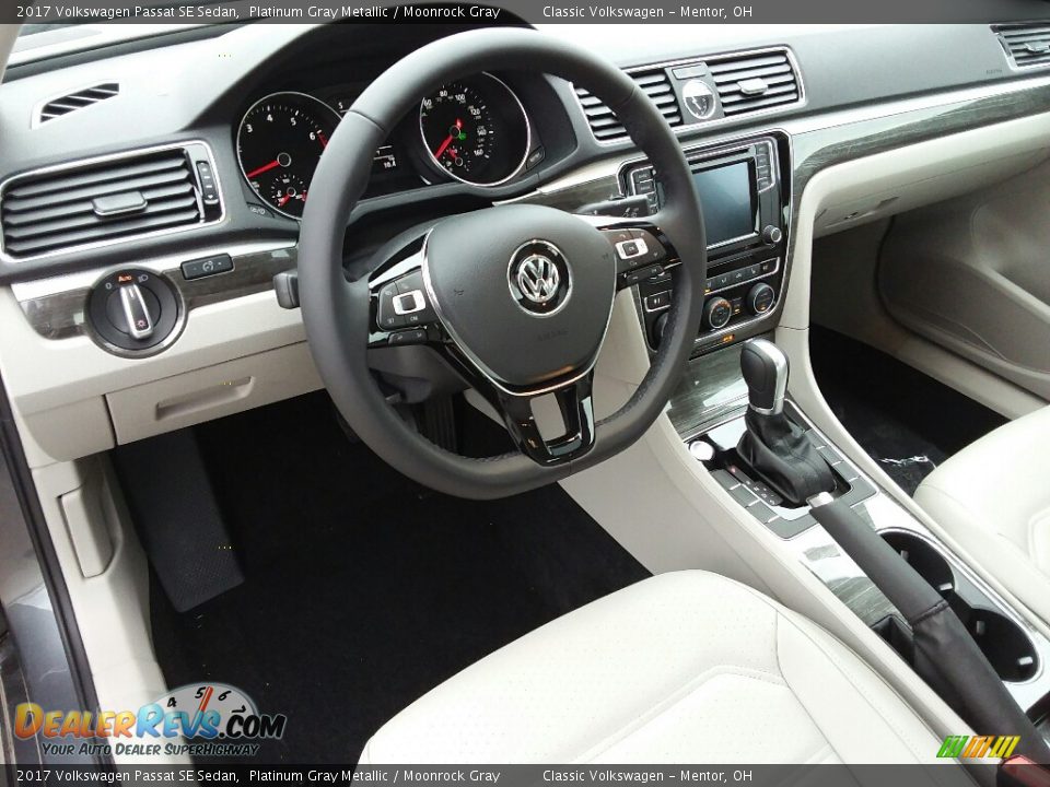 Moonrock Gray Interior - 2017 Volkswagen Passat SE Sedan Photo #5