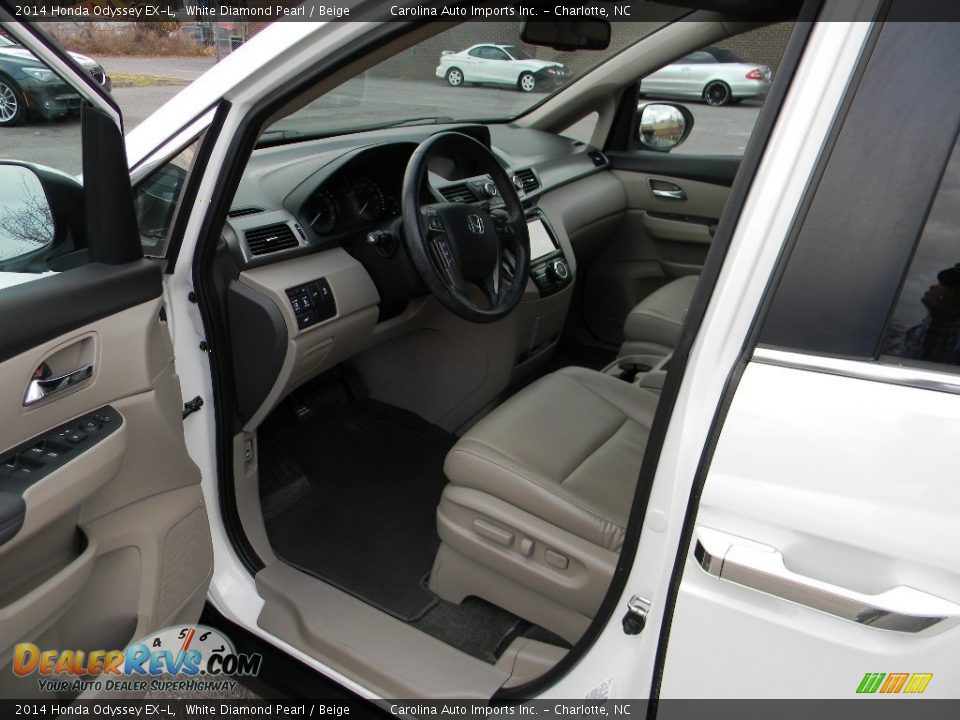 2014 Honda Odyssey EX-L White Diamond Pearl / Beige Photo #16