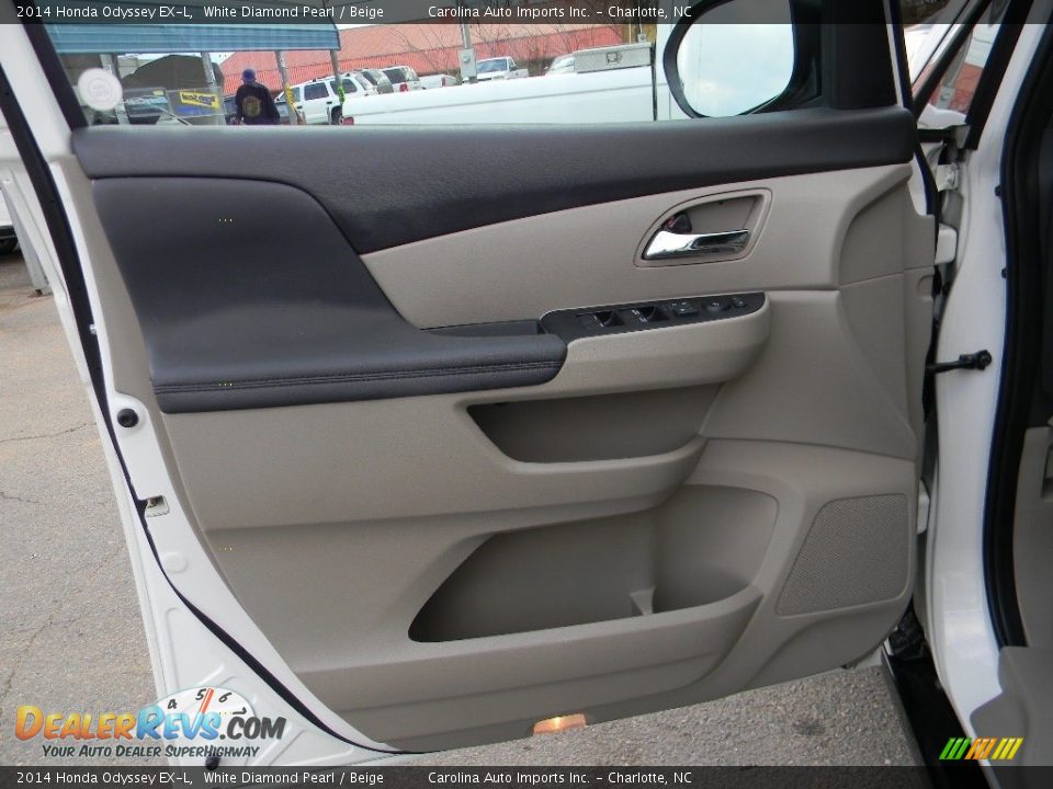 2014 Honda Odyssey EX-L White Diamond Pearl / Beige Photo #17