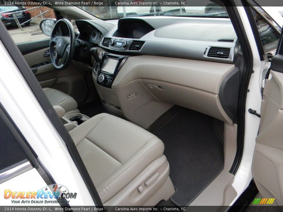 2014 Honda Odyssey EX-L White Diamond Pearl / Beige Photo #23
