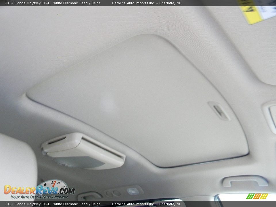 2014 Honda Odyssey EX-L White Diamond Pearl / Beige Photo #25