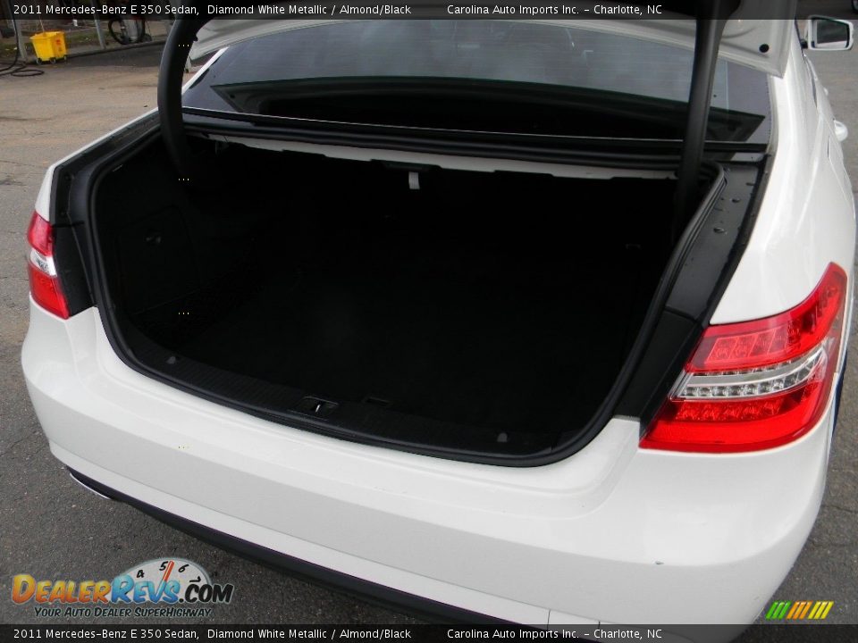 2011 Mercedes-Benz E 350 Sedan Diamond White Metallic / Almond/Black Photo #21