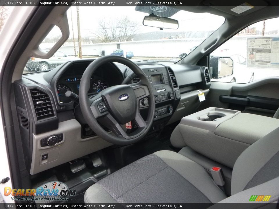 Earth Gray Interior - 2017 Ford F150 XL Regular Cab 4x4 Photo #13
