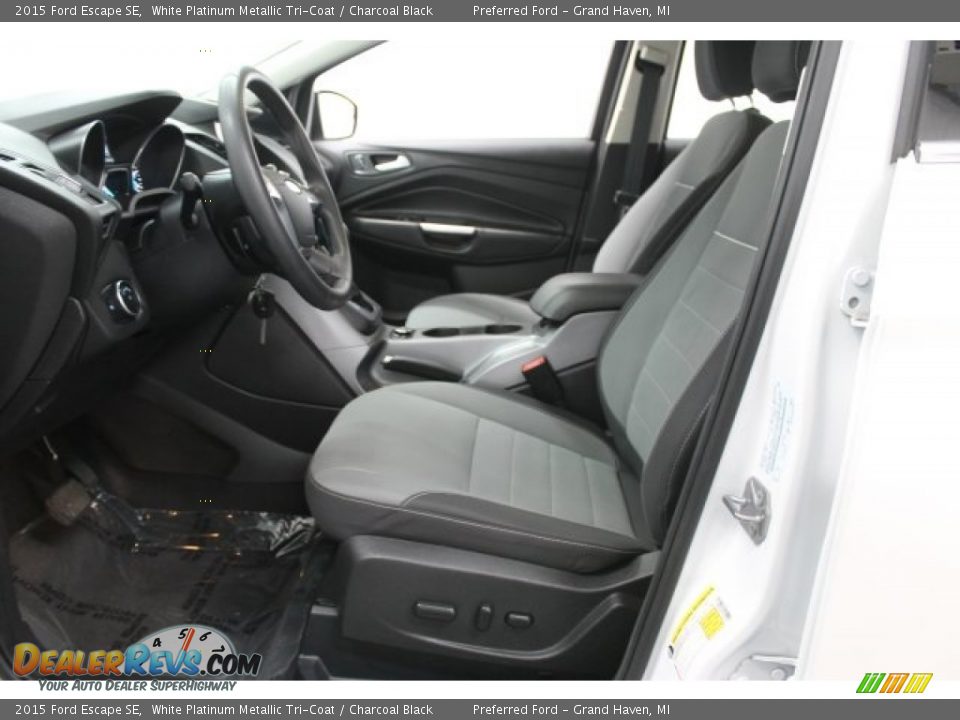 2015 Ford Escape SE White Platinum Metallic Tri-Coat / Charcoal Black Photo #5