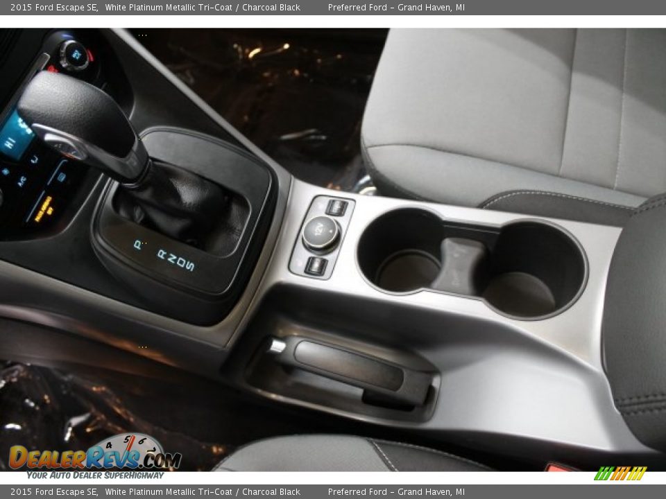 2015 Ford Escape SE White Platinum Metallic Tri-Coat / Charcoal Black Photo #15