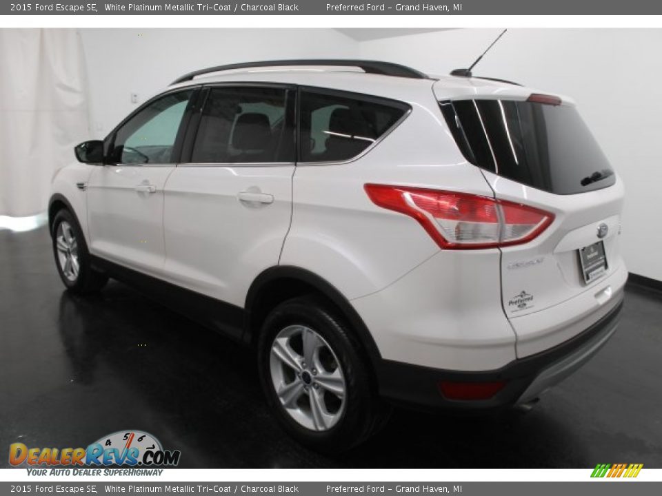 2015 Ford Escape SE White Platinum Metallic Tri-Coat / Charcoal Black Photo #25