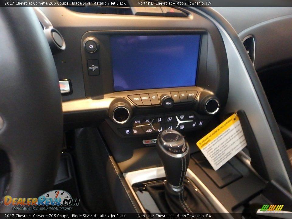 Controls of 2017 Chevrolet Corvette Z06 Coupe Photo #18