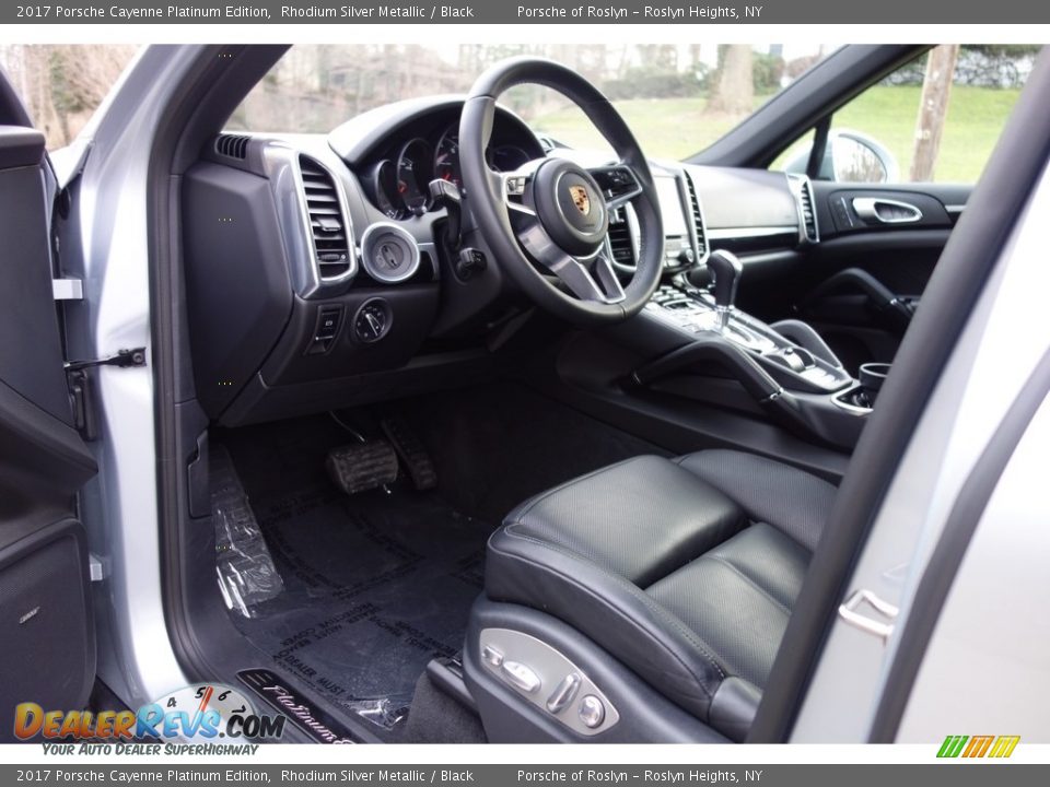 2017 Porsche Cayenne Platinum Edition Rhodium Silver Metallic / Black Photo #10