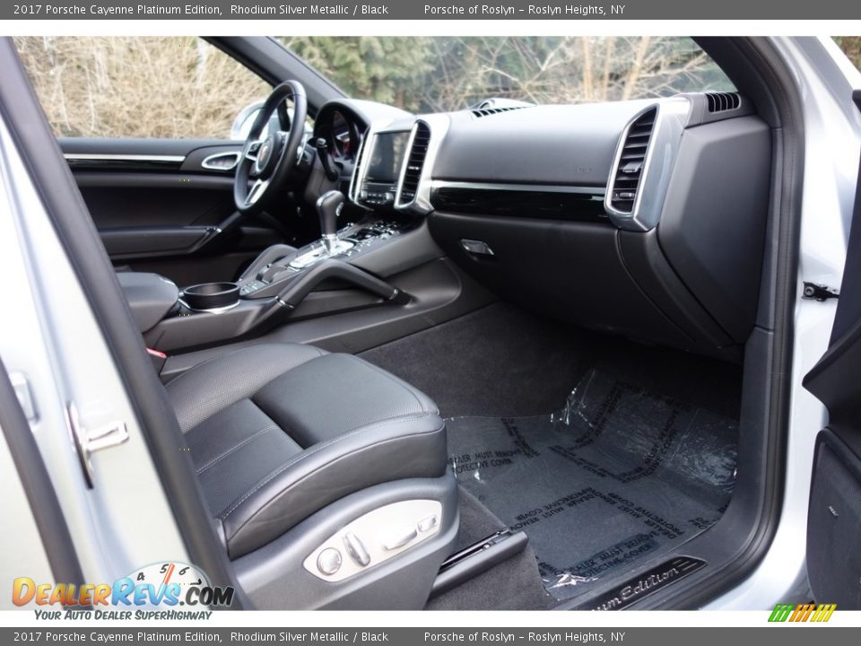 2017 Porsche Cayenne Platinum Edition Rhodium Silver Metallic / Black Photo #15
