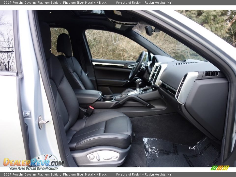 2017 Porsche Cayenne Platinum Edition Rhodium Silver Metallic / Black Photo #18