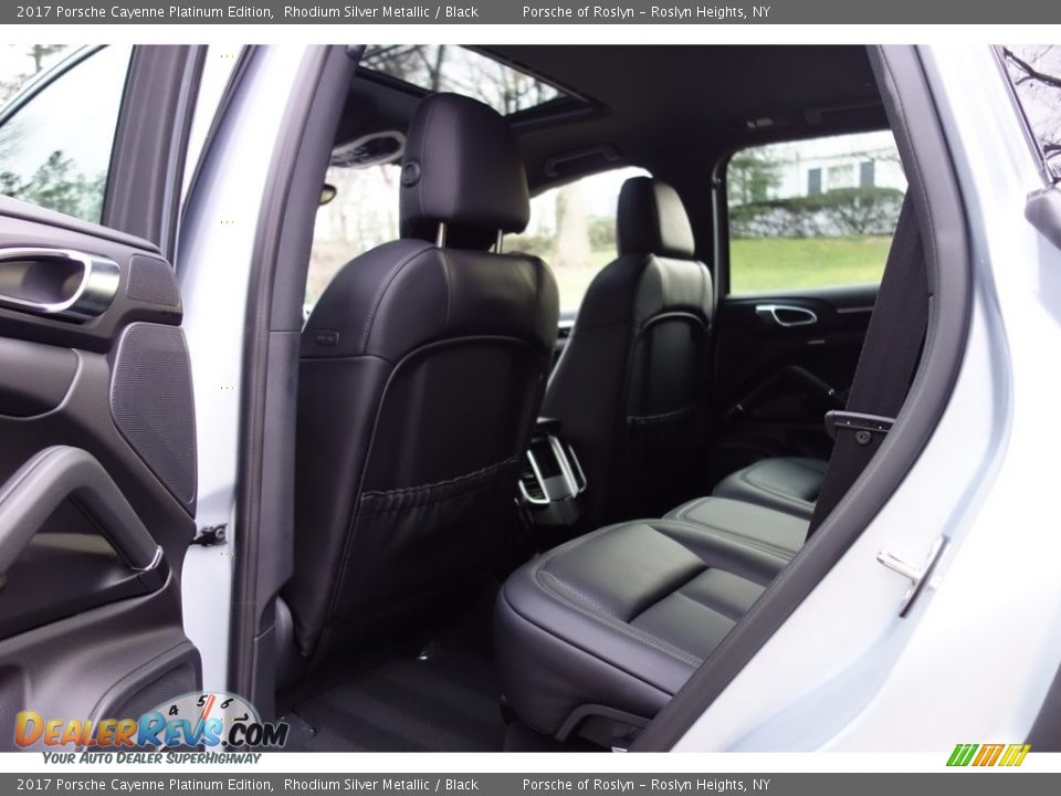 2017 Porsche Cayenne Platinum Edition Rhodium Silver Metallic / Black Photo #20