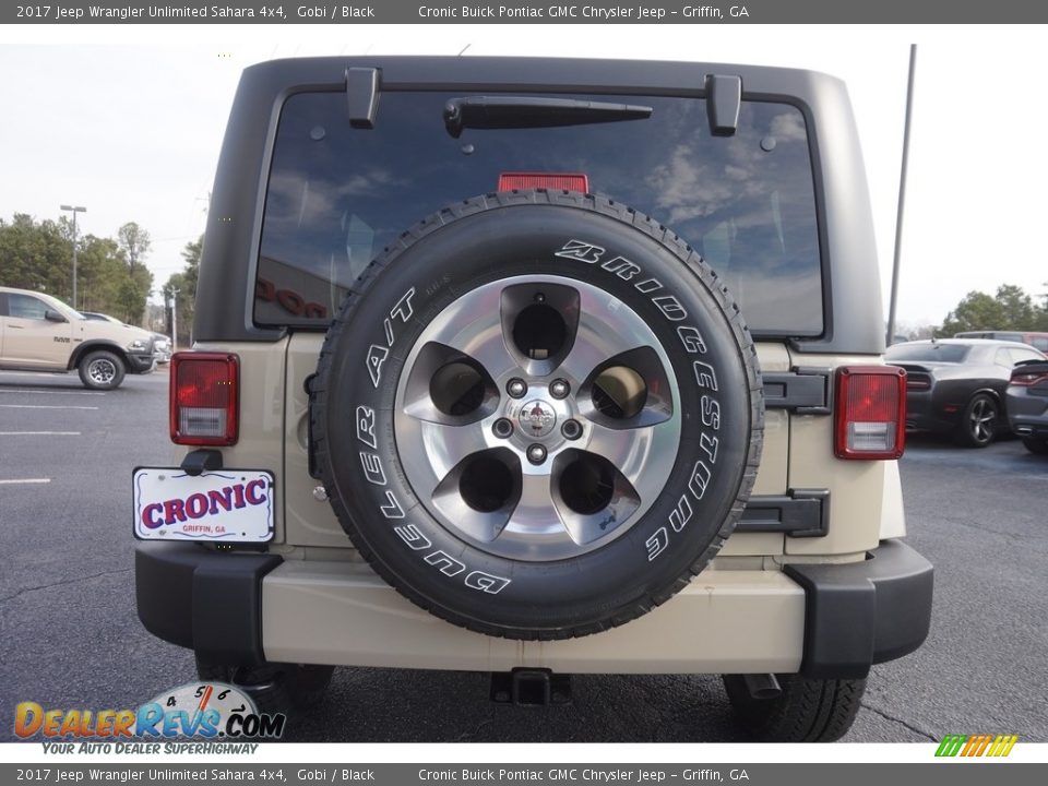 2017 Jeep Wrangler Unlimited Sahara 4x4 Gobi / Black Photo #6