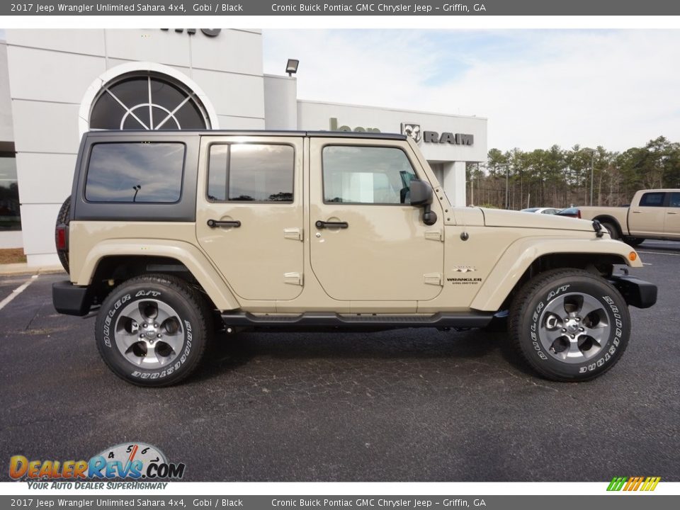 2017 Jeep Wrangler Unlimited Sahara 4x4 Gobi / Black Photo #8