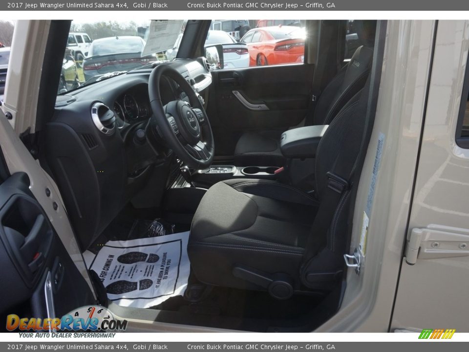 2017 Jeep Wrangler Unlimited Sahara 4x4 Gobi / Black Photo #9