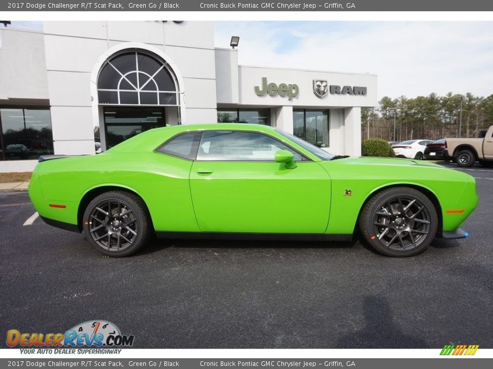 Green Go 2017 Dodge Challenger R/T Scat Pack Photo #8