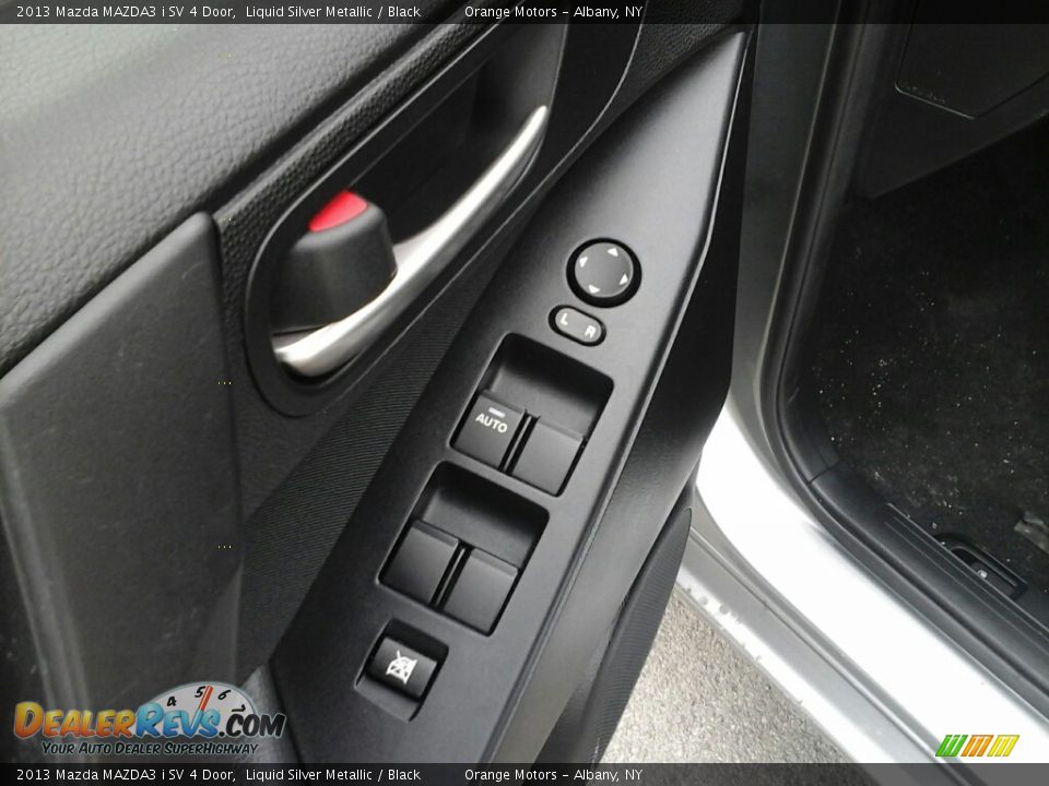 2013 Mazda MAZDA3 i SV 4 Door Liquid Silver Metallic / Black Photo #20