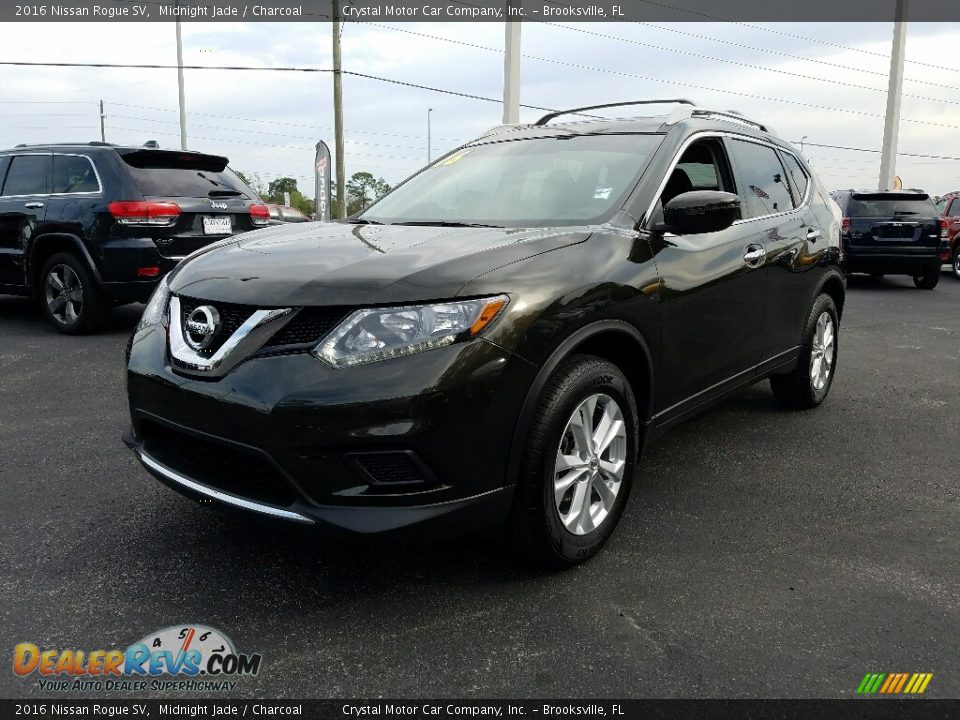 2016 Nissan Rogue SV Midnight Jade / Charcoal Photo #1