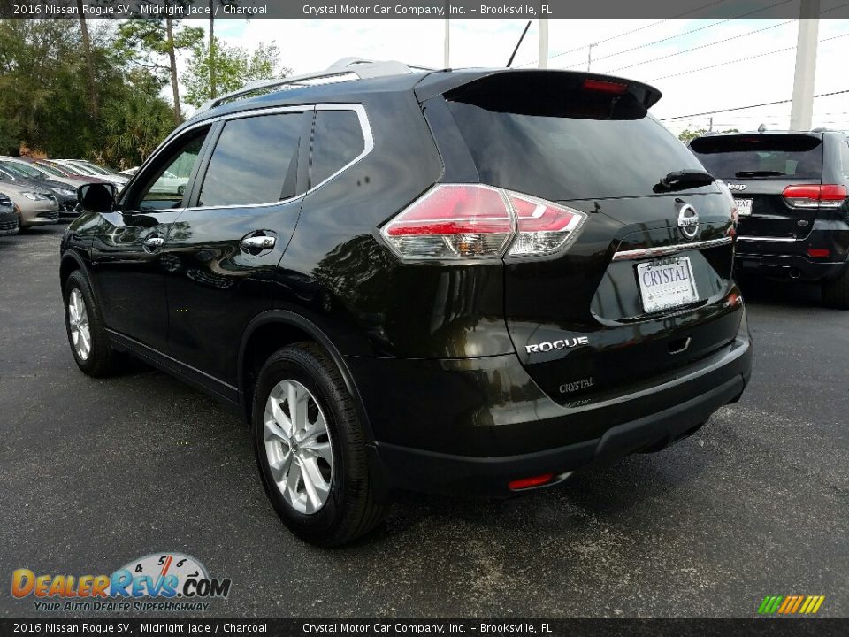 2016 Nissan Rogue SV Midnight Jade / Charcoal Photo #3