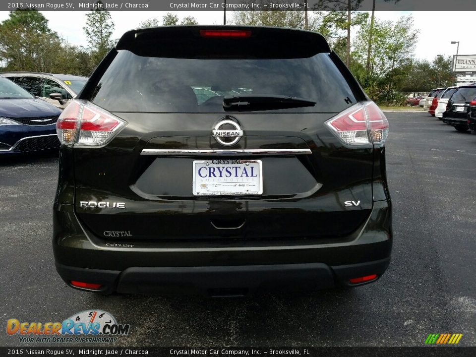 2016 Nissan Rogue SV Midnight Jade / Charcoal Photo #4