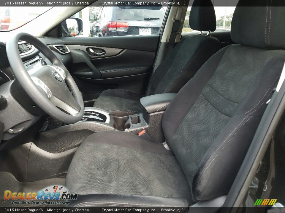 2016 Nissan Rogue SV Midnight Jade / Charcoal Photo #9