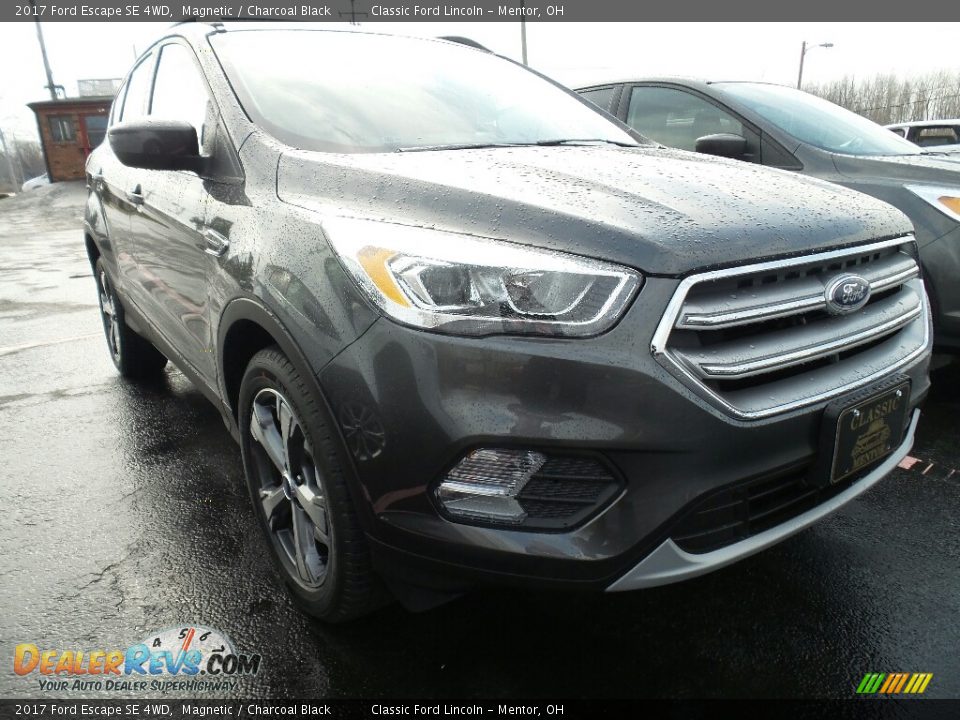 2017 Ford Escape SE 4WD Magnetic / Charcoal Black Photo #1