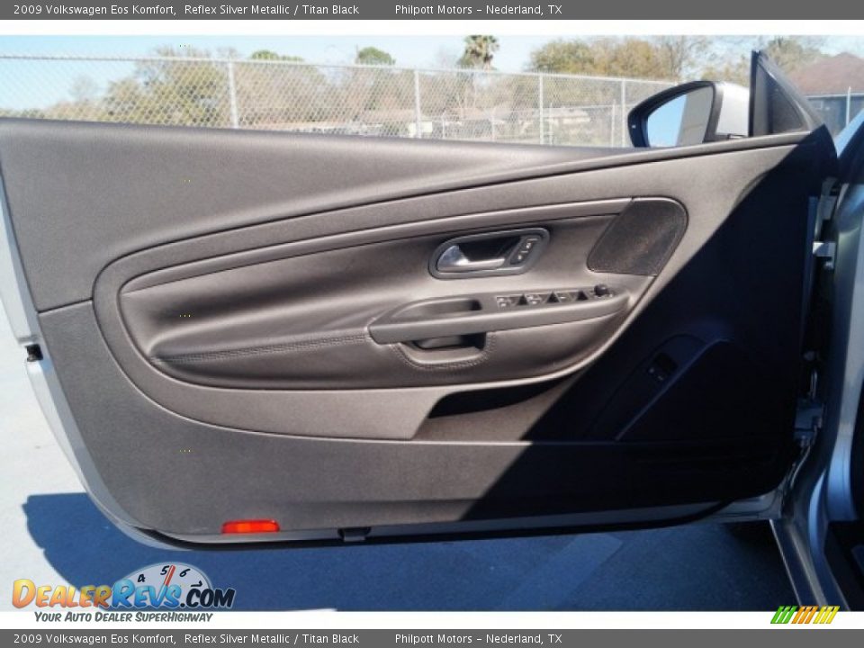 2009 Volkswagen Eos Komfort Reflex Silver Metallic / Titan Black Photo #13
