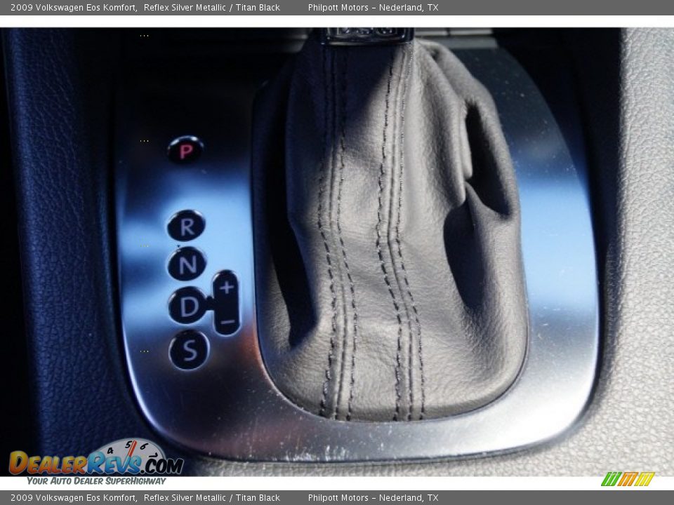 2009 Volkswagen Eos Komfort Reflex Silver Metallic / Titan Black Photo #21