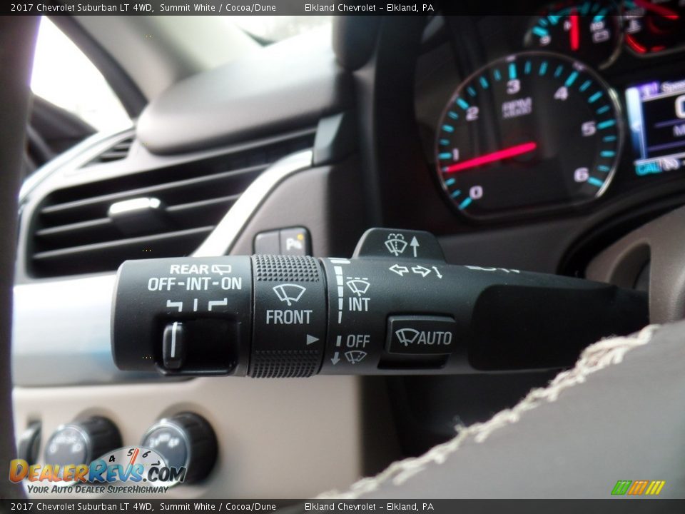 2017 Chevrolet Suburban LT 4WD Summit White / Cocoa/Dune Photo #25