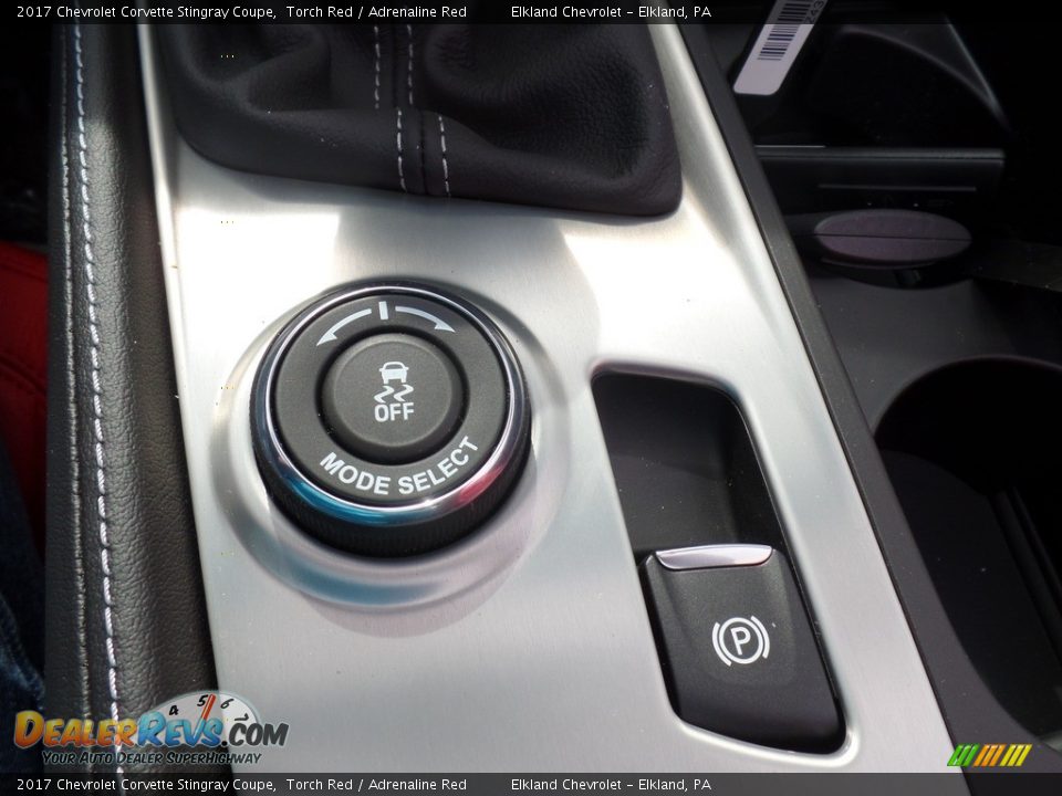 Controls of 2017 Chevrolet Corvette Stingray Coupe Photo #33