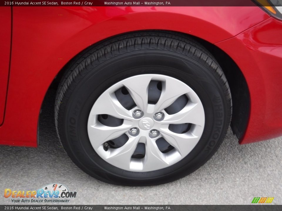 2016 Hyundai Accent SE Sedan Boston Red / Gray Photo #3