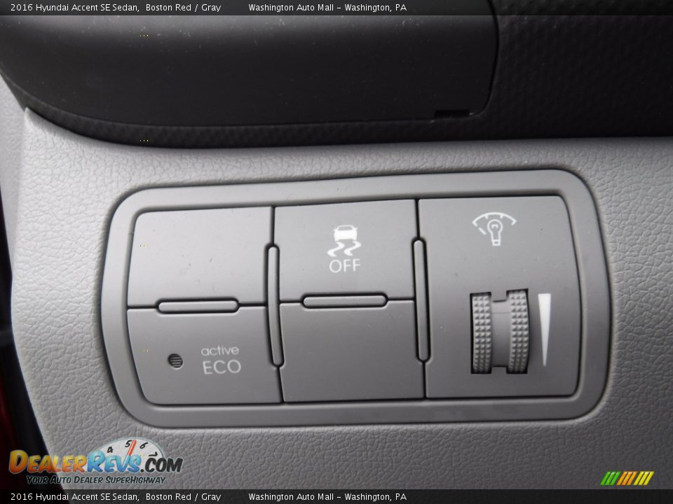 2016 Hyundai Accent SE Sedan Boston Red / Gray Photo #14