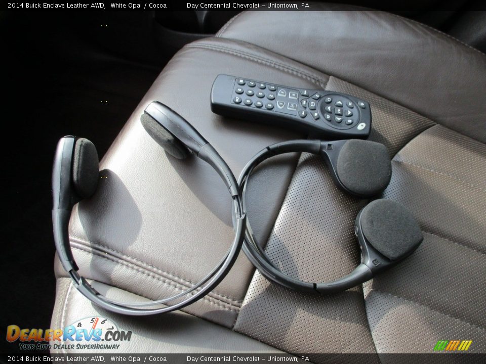 2014 Buick Enclave Leather AWD White Opal / Cocoa Photo #34