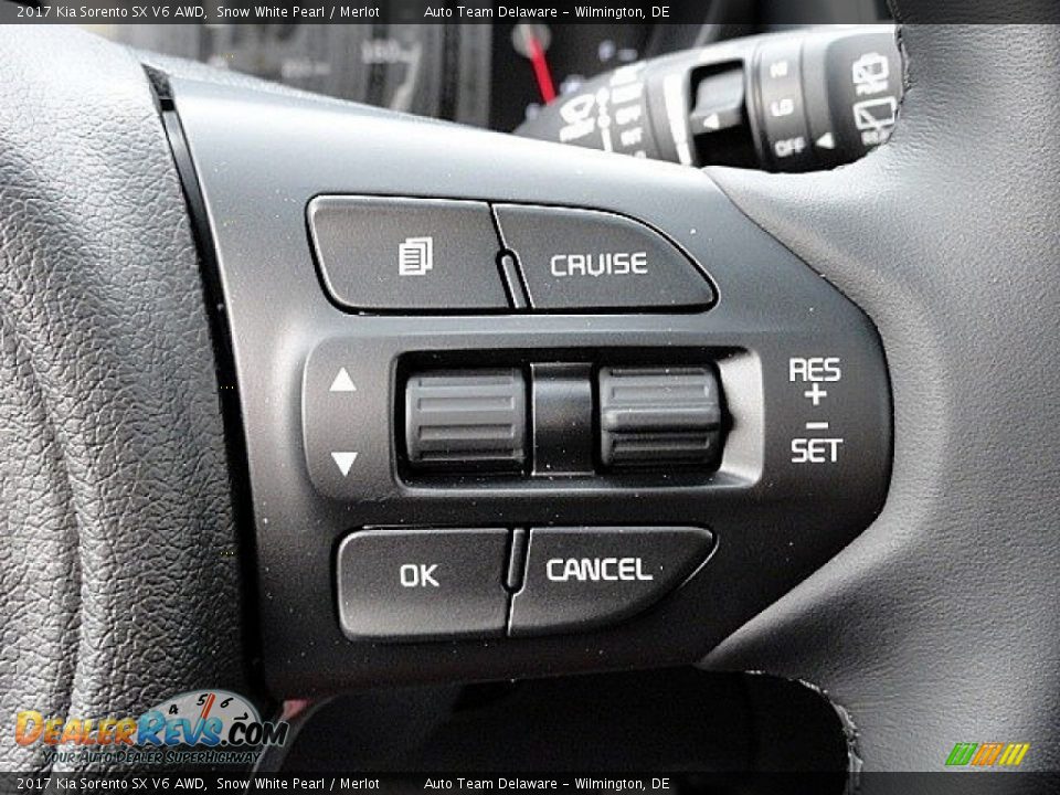 Controls of 2017 Kia Sorento SX V6 AWD Photo #31