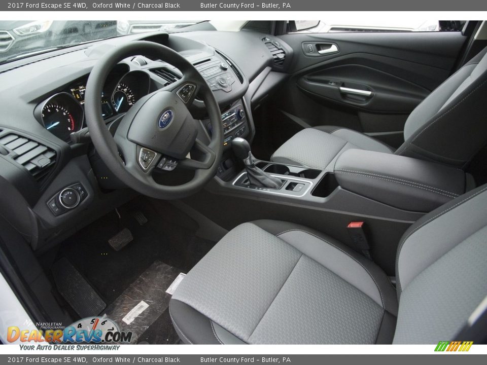 2017 Ford Escape SE 4WD Oxford White / Charcoal Black Photo #5