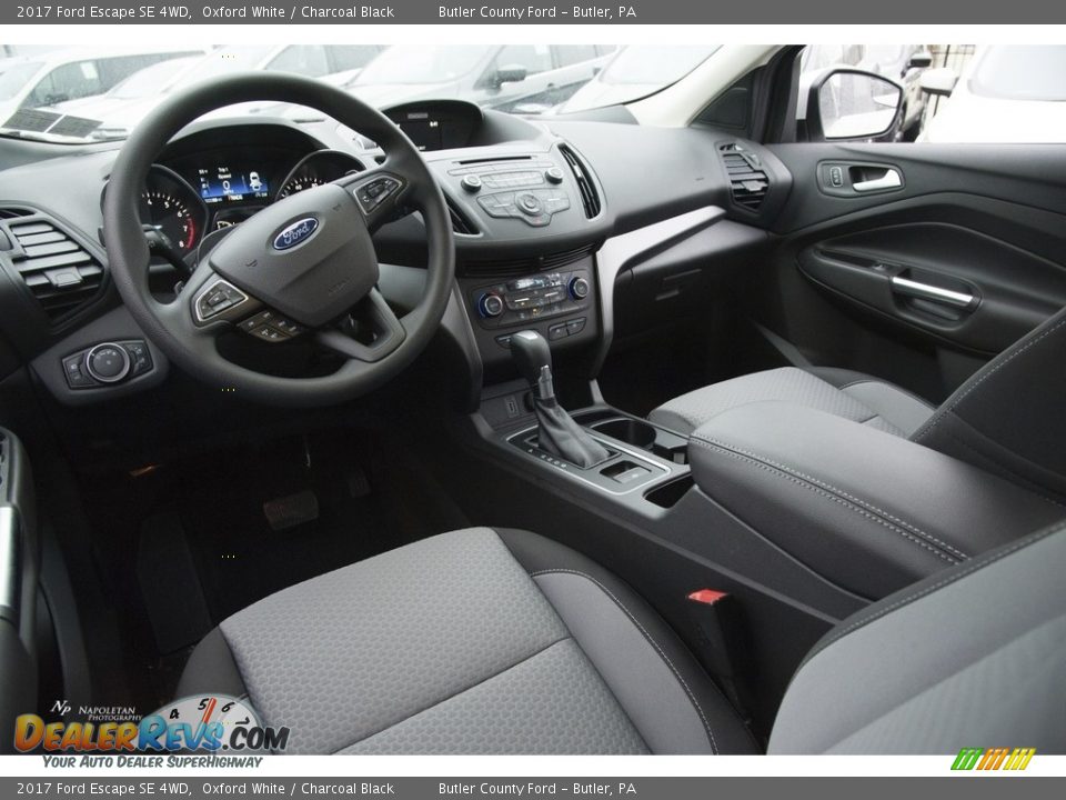 2017 Ford Escape SE 4WD Oxford White / Charcoal Black Photo #11