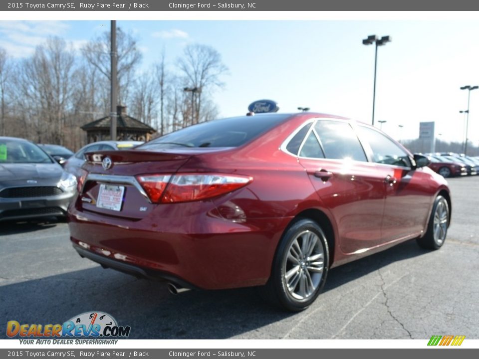 2015 Toyota Camry SE Ruby Flare Pearl / Black Photo #3
