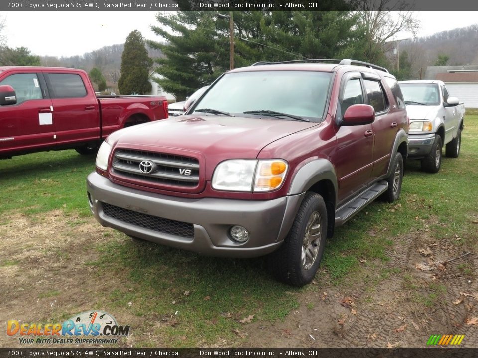 Front 3/4 View of 2003 Toyota Sequoia SR5 4WD Photo #3
