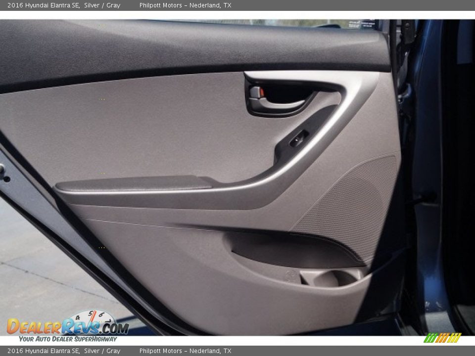 2016 Hyundai Elantra SE Silver / Gray Photo #15