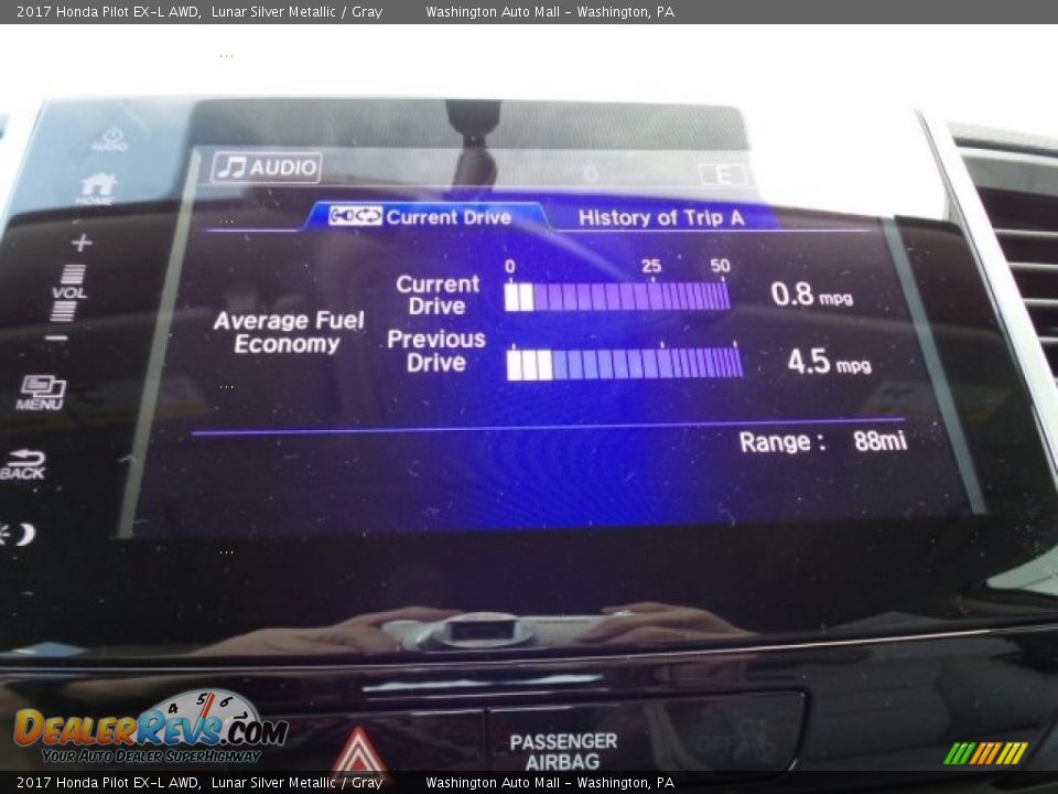 2017 Honda Pilot EX-L AWD Lunar Silver Metallic / Gray Photo #31