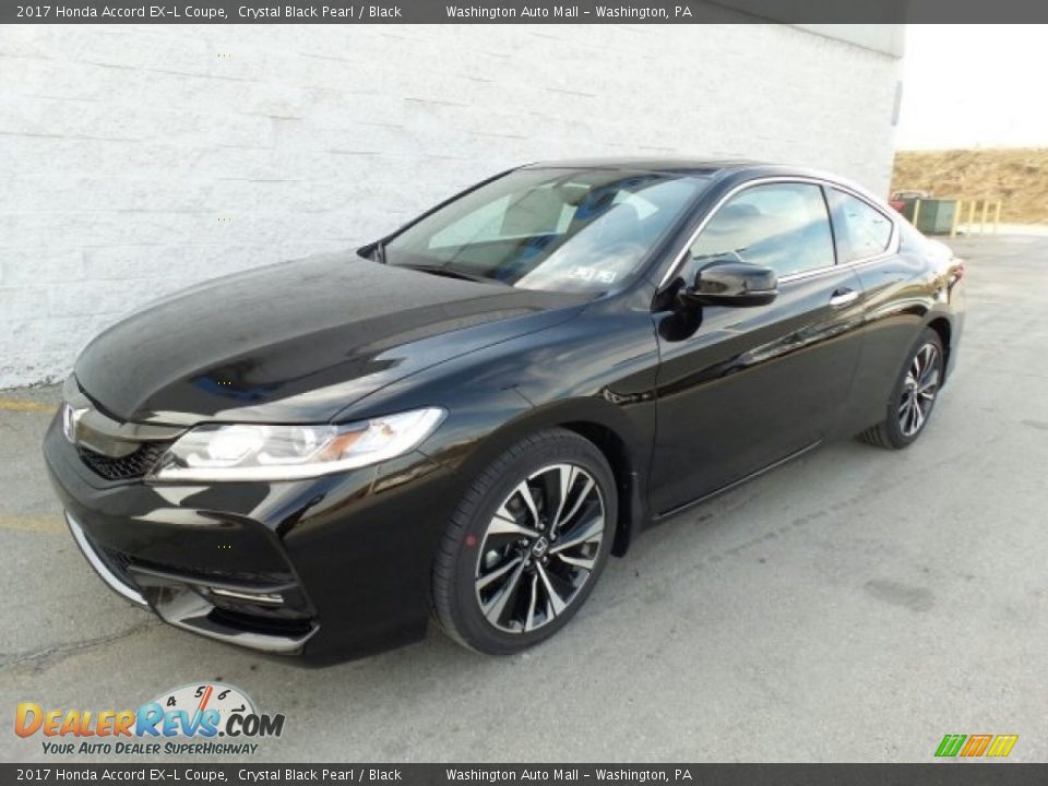 Front 3/4 View of 2017 Honda Accord EX-L Coupe Photo #5